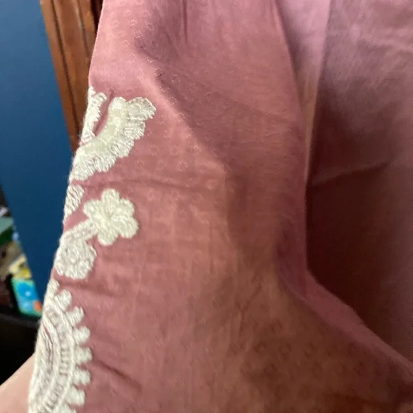 Khaadi Mauve Tunic with Cream embroidery and Trim - Picture 7 of 16